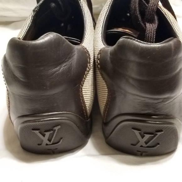 Louis Vuitton shoes and wallet - Picture 4 of 16